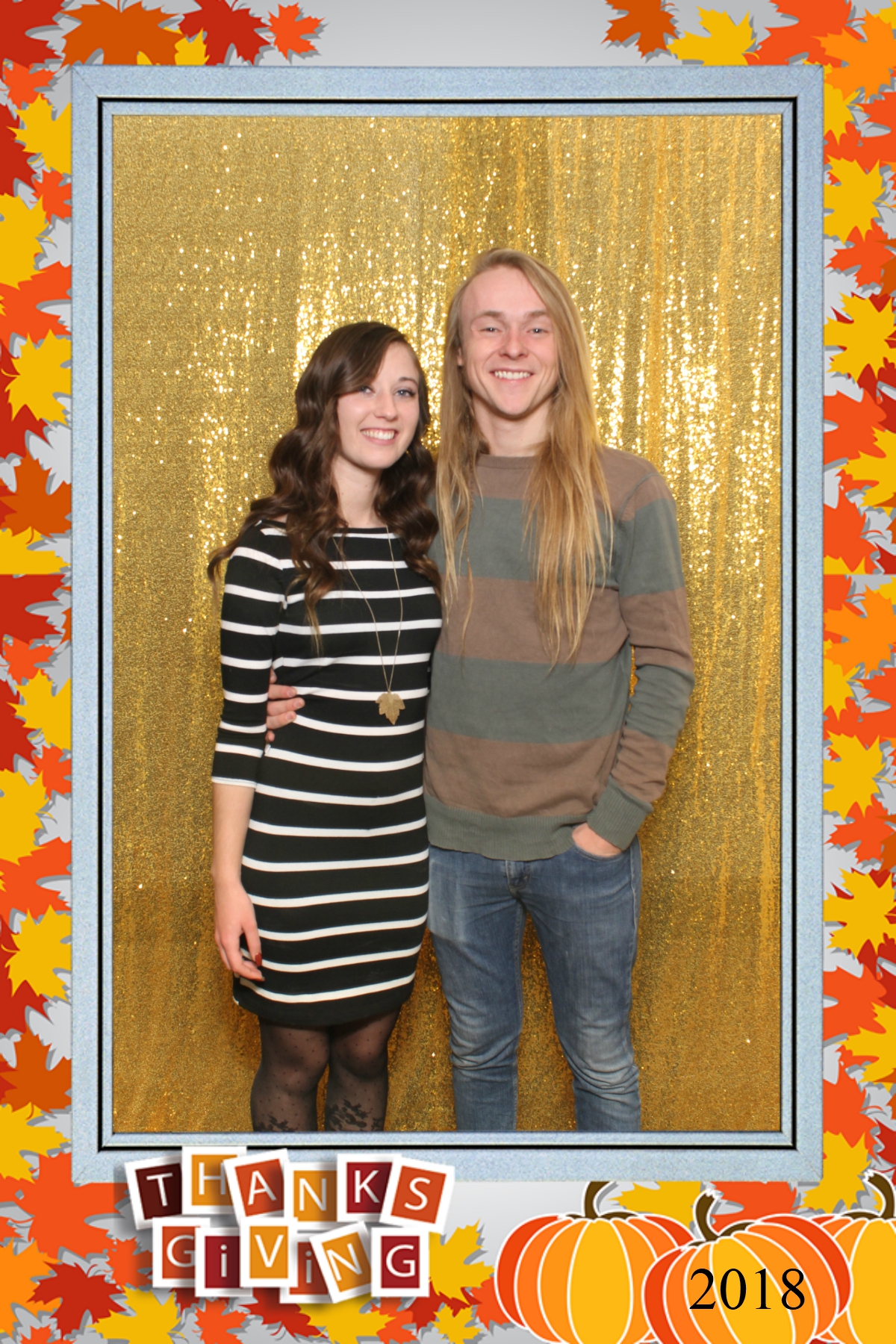 Thanksgiving 2018 | View more photos from the event at gallery.niknoxphotobox.com/u/NiKnox-Photo-Box/Thanksgiving-2018